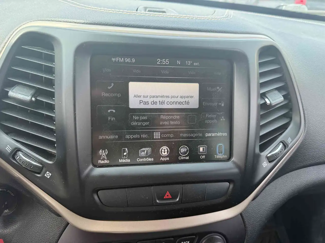 Jeep Cherokee photo Jeep Cherokee