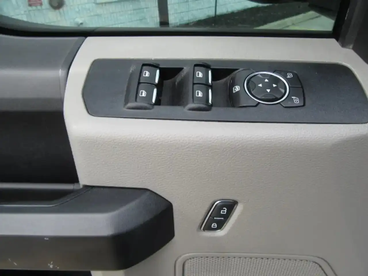 Ford F 350 photo Ford F 350