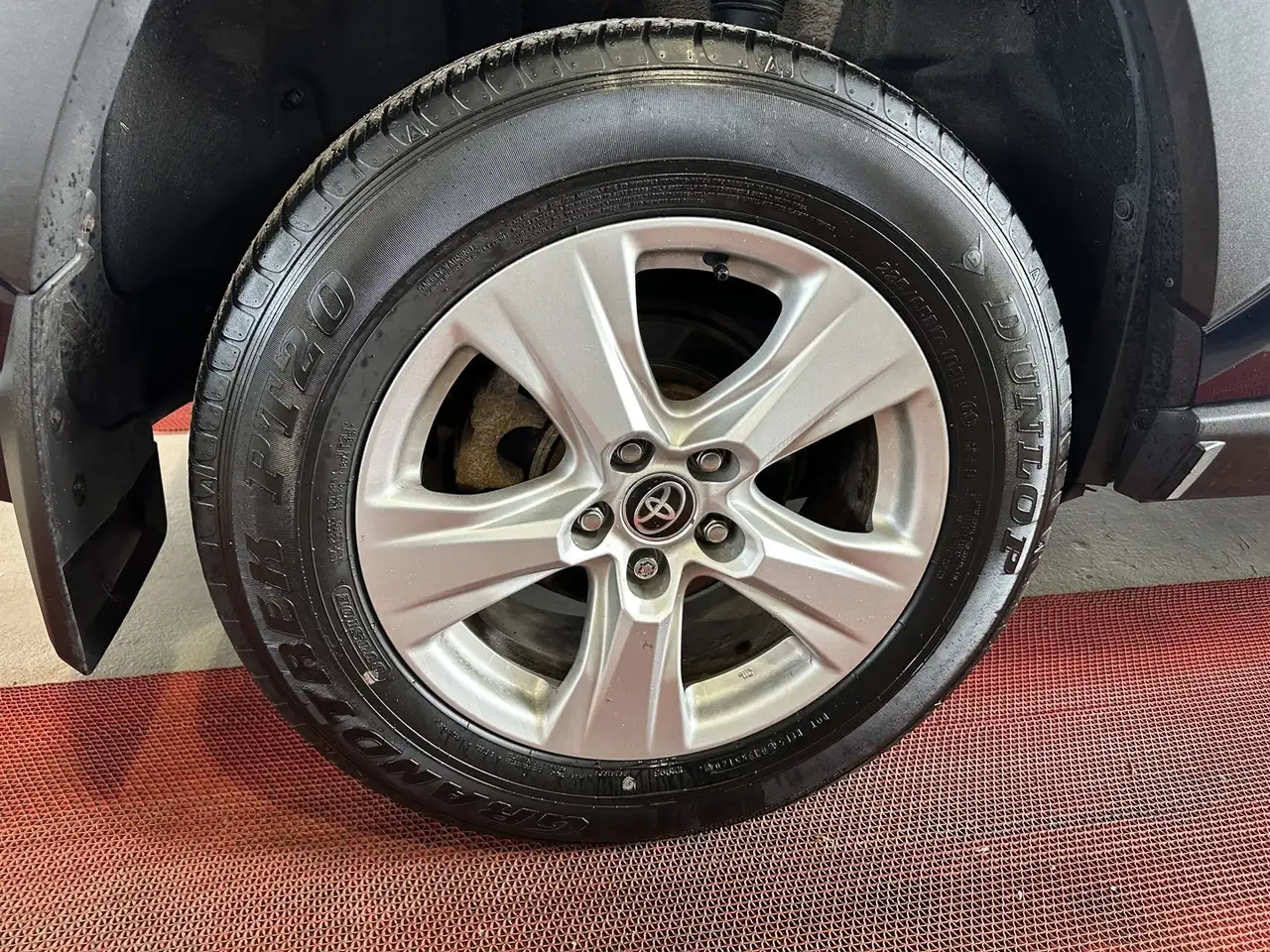 Toyota RAV 4 снимка Toyota RAV 4