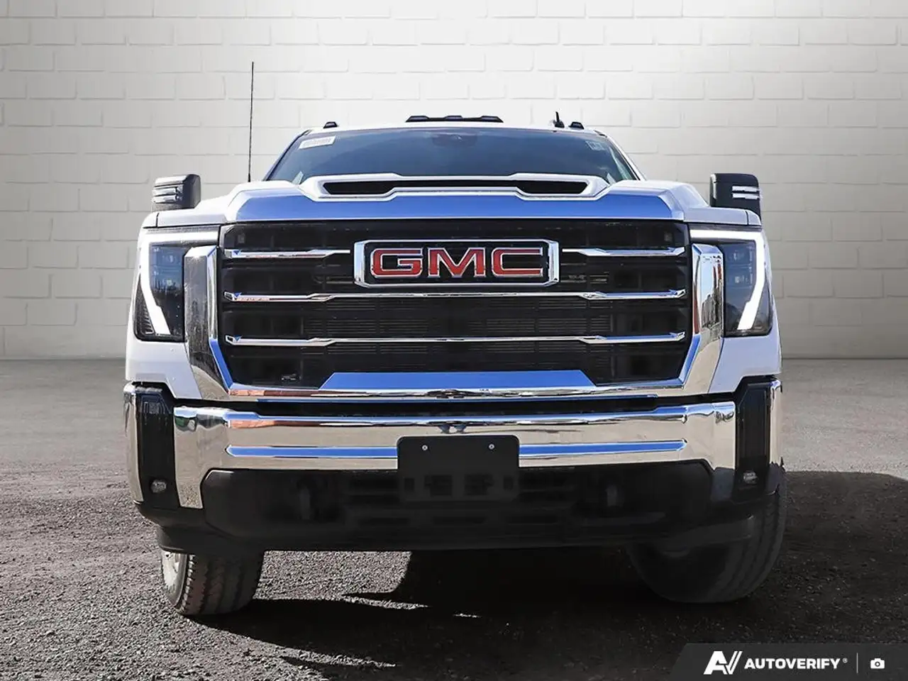 GMC Sierra 2500HD снимка GMC Sierra 2500HD