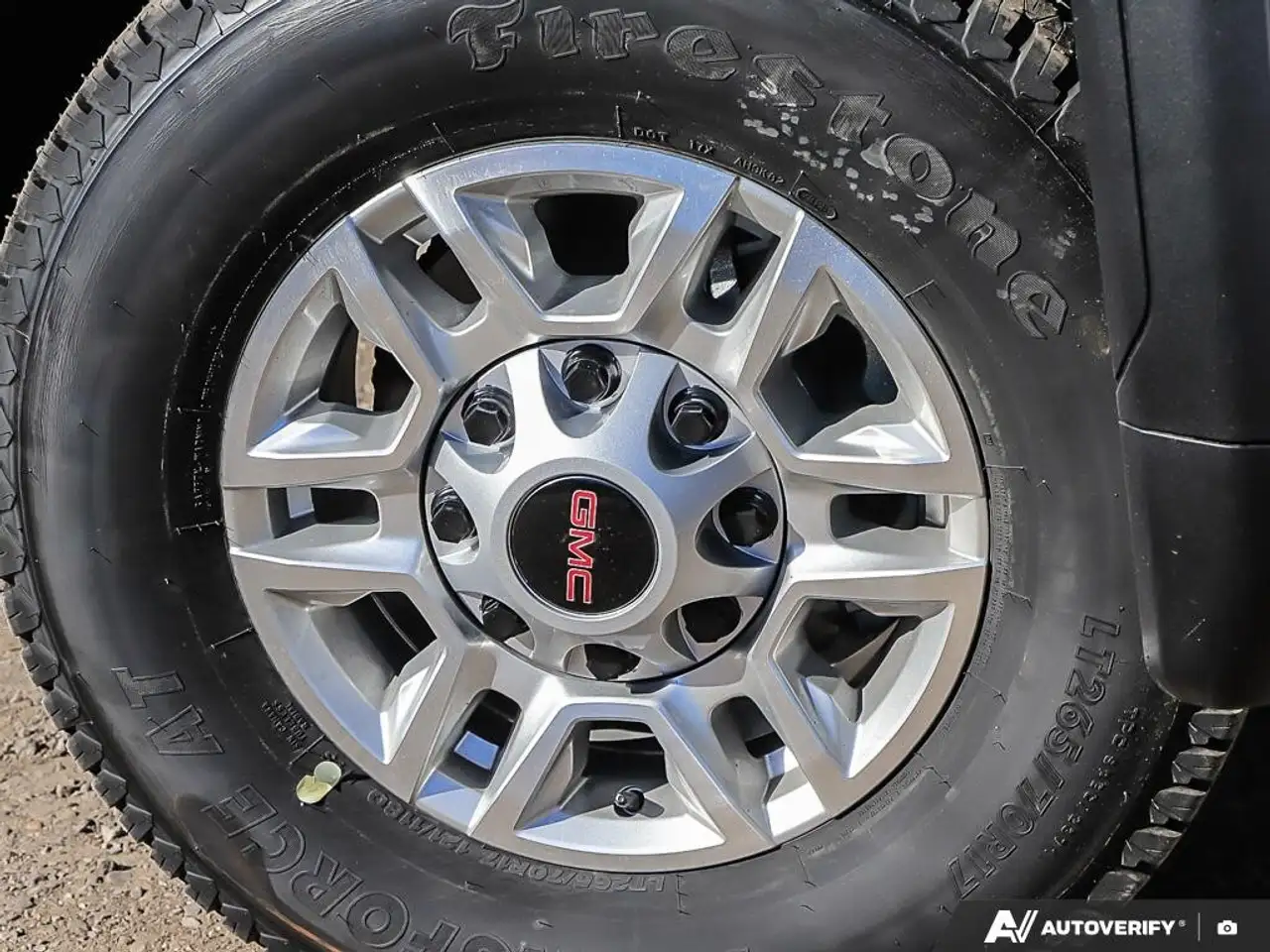 GMC Sierra 2500HD снимка GMC Sierra 2500HD