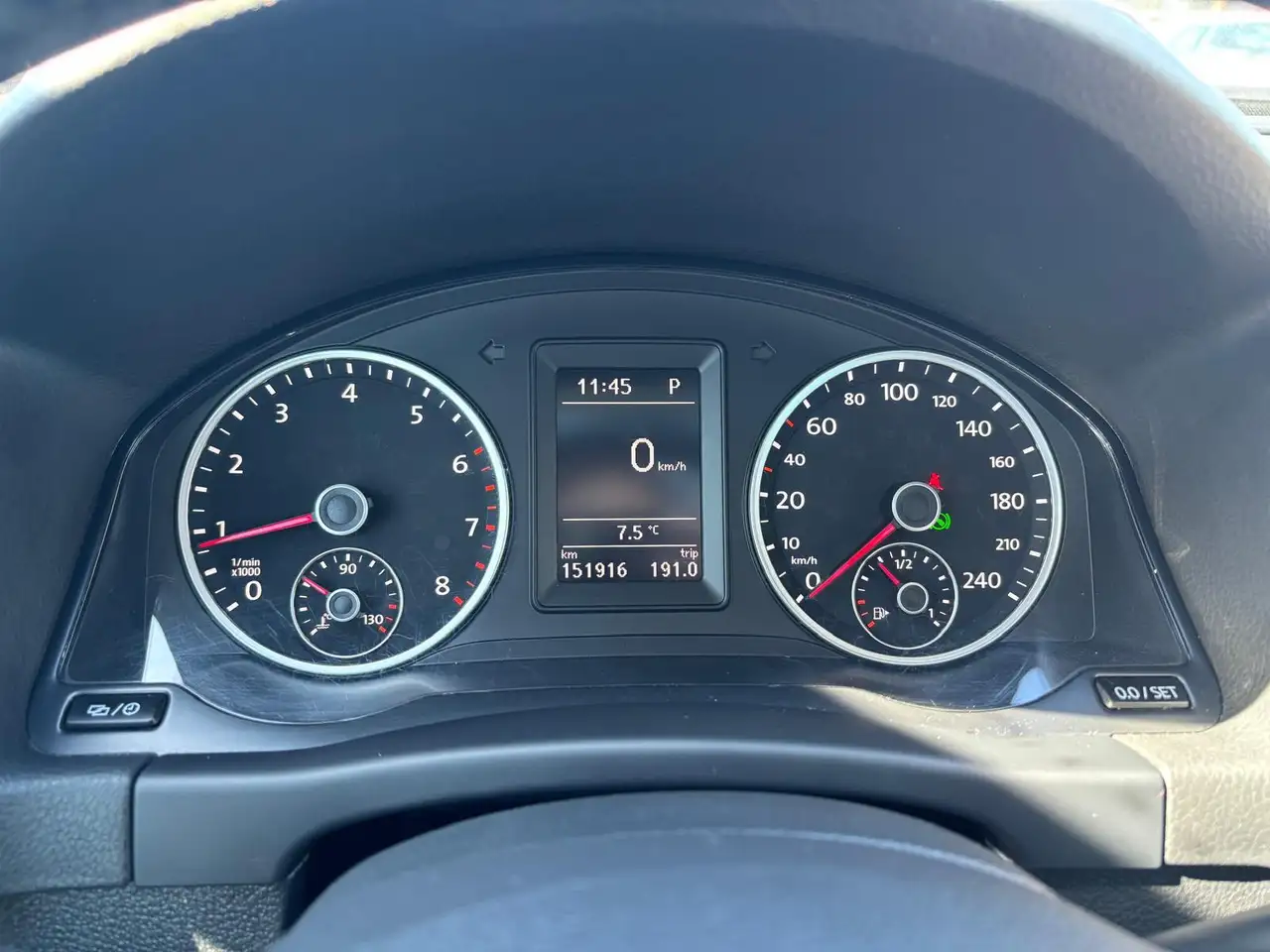 Volkswagen Tiguan снимка Volkswagen Tiguan