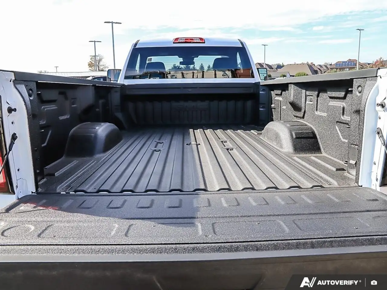GMC Sierra 2500HD снимка GMC Sierra 2500HD