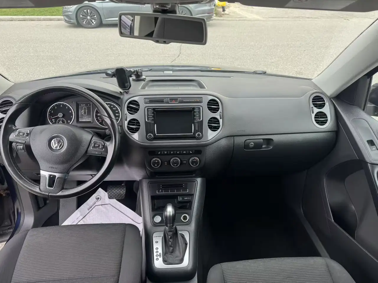Volkswagen Tiguan снимка Volkswagen Tiguan