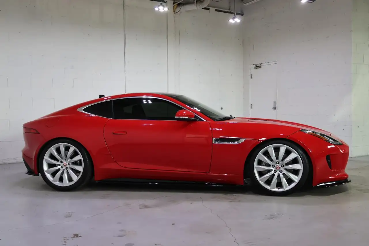 Jaguar F-Type fotografie Jaguar F-Type