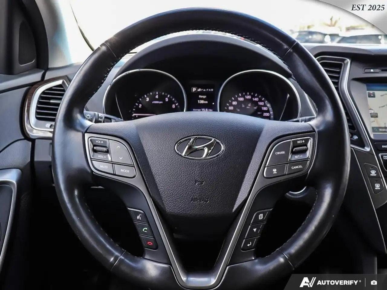Hyundai SANTA FE снимка Hyundai SANTA FE