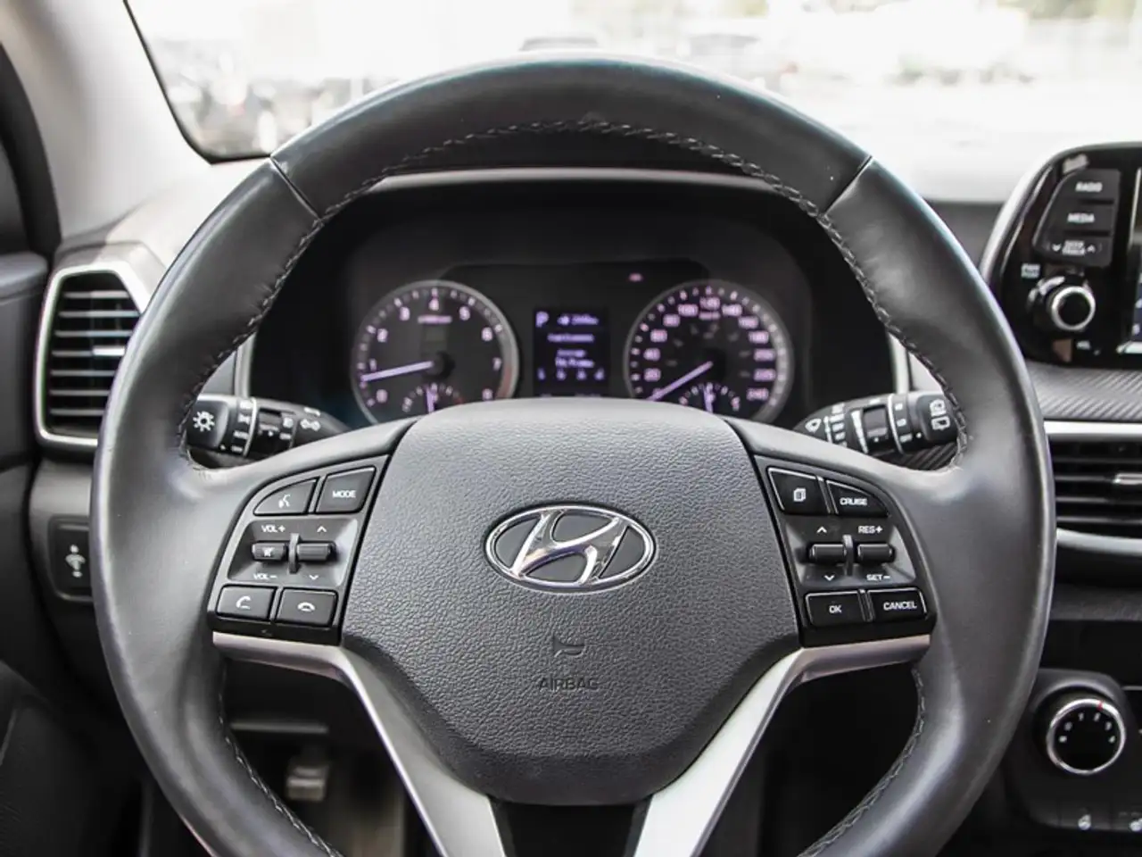 Hyundai TUCSON снимка Hyundai TUCSON