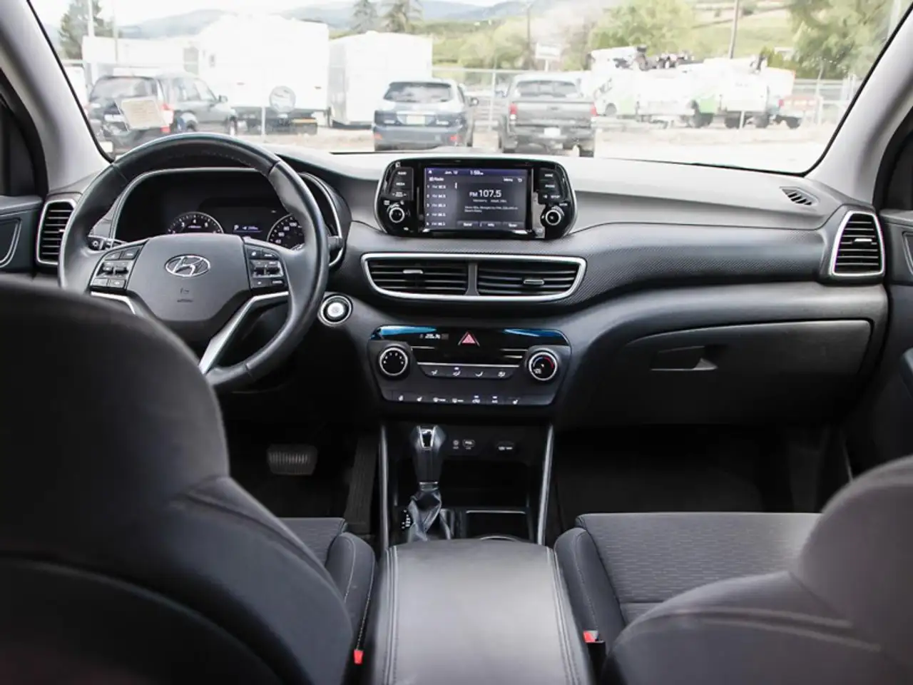 Hyundai TUCSON снимка Hyundai TUCSON