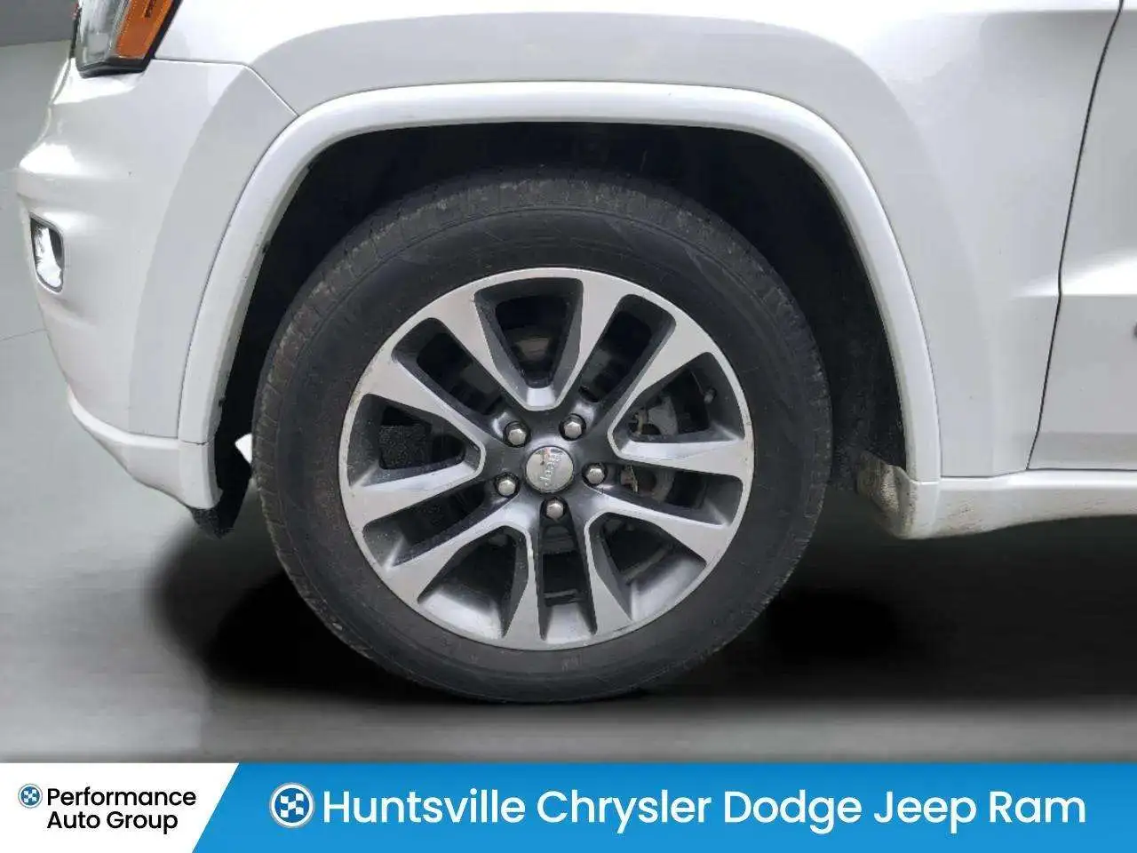 Jeep Grand Cherokee photo Jeep Grand Cherokee
