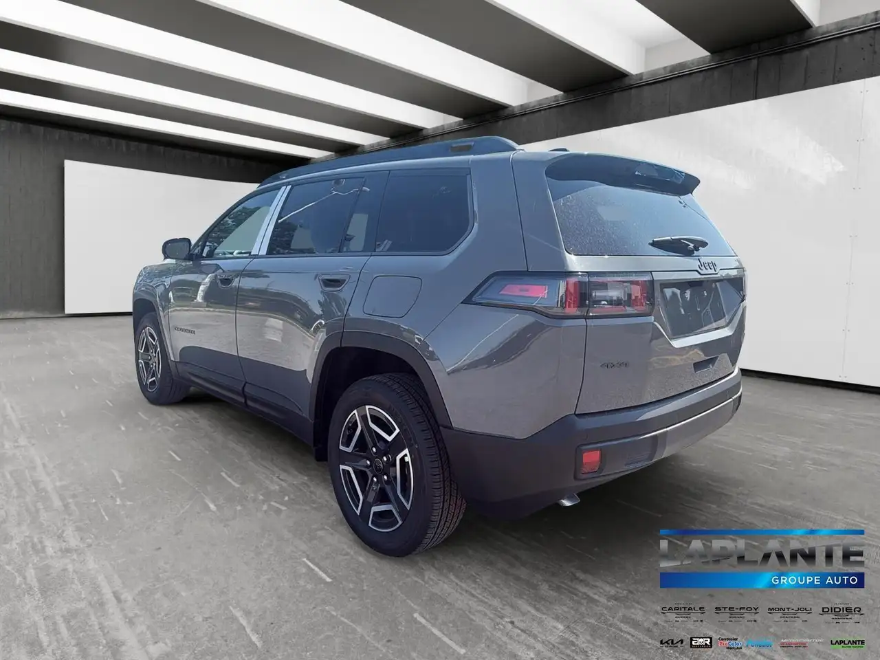 Jeep Cherokee снимка Jeep Cherokee