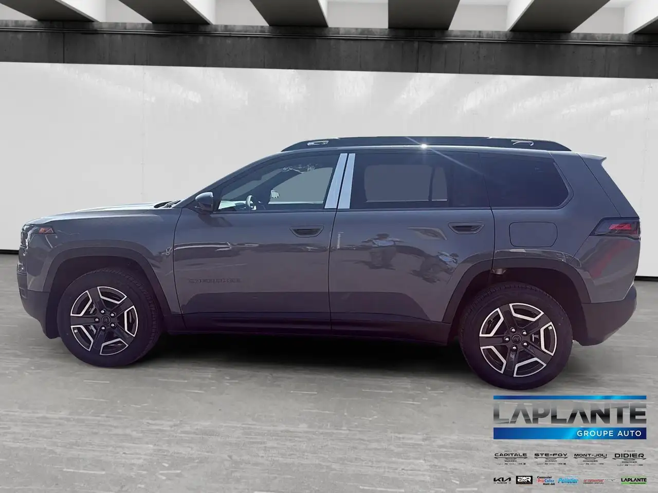 Jeep Cherokee снимка Jeep Cherokee