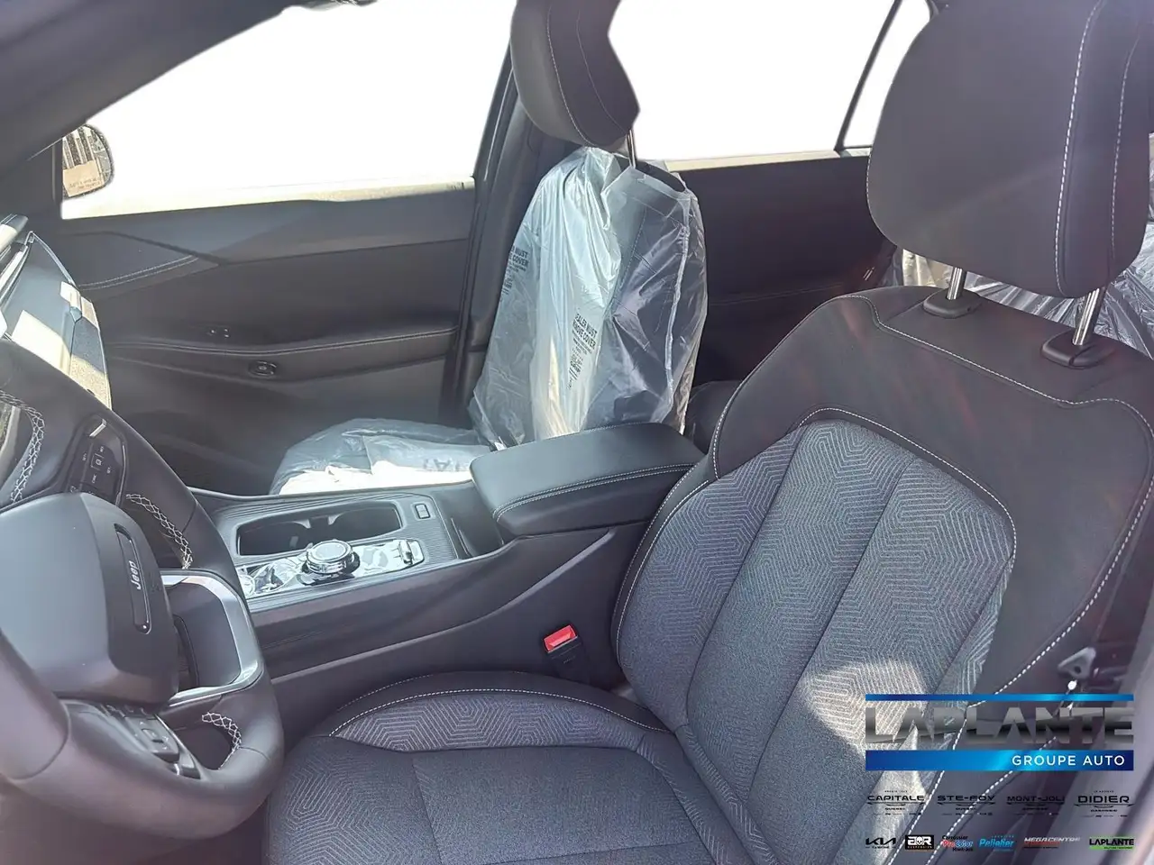 Jeep Cherokee снимка Jeep Cherokee