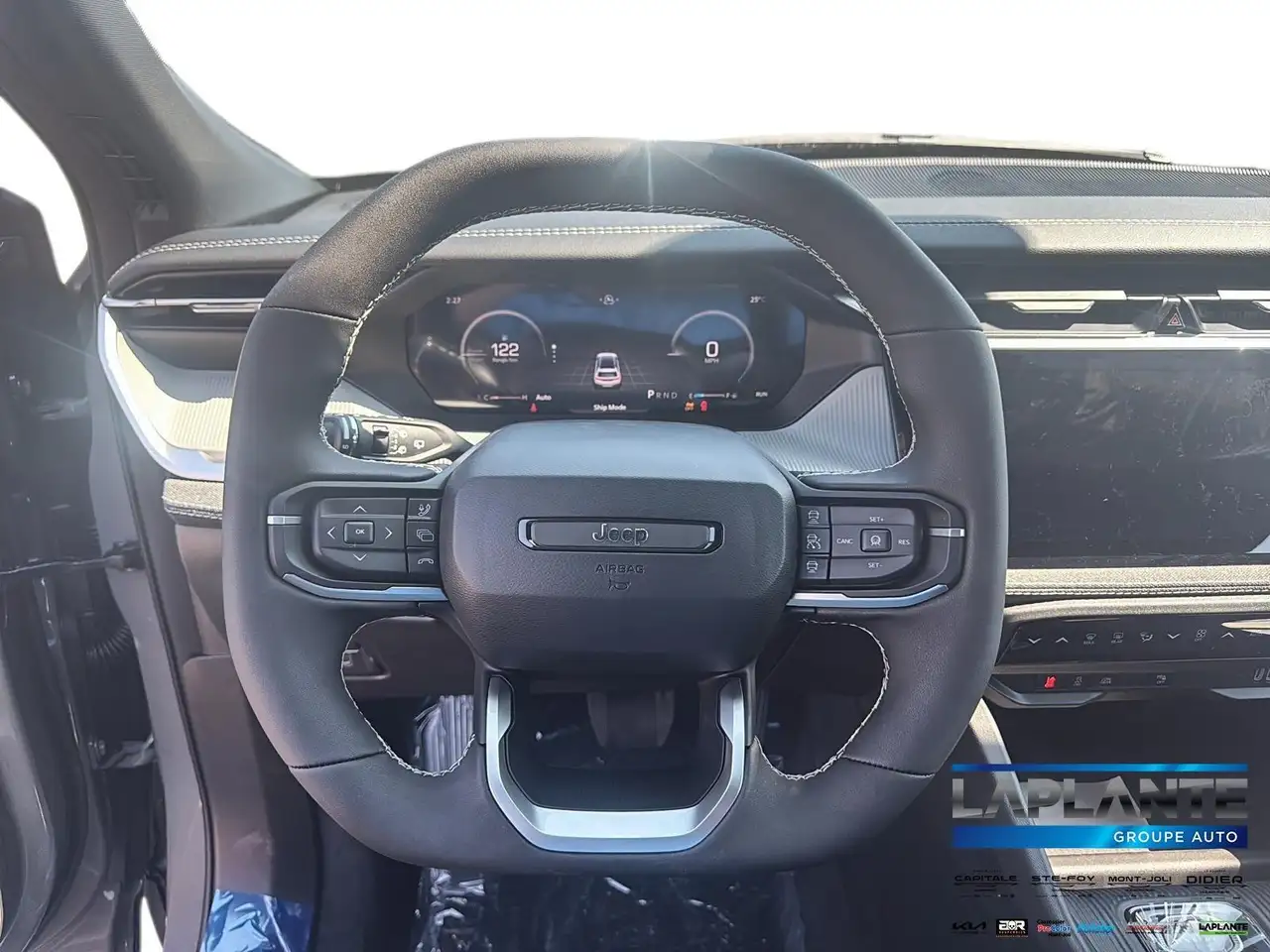 Jeep Cherokee снимка Jeep Cherokee
