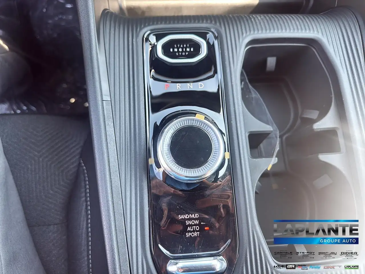 Jeep Cherokee снимка Jeep Cherokee