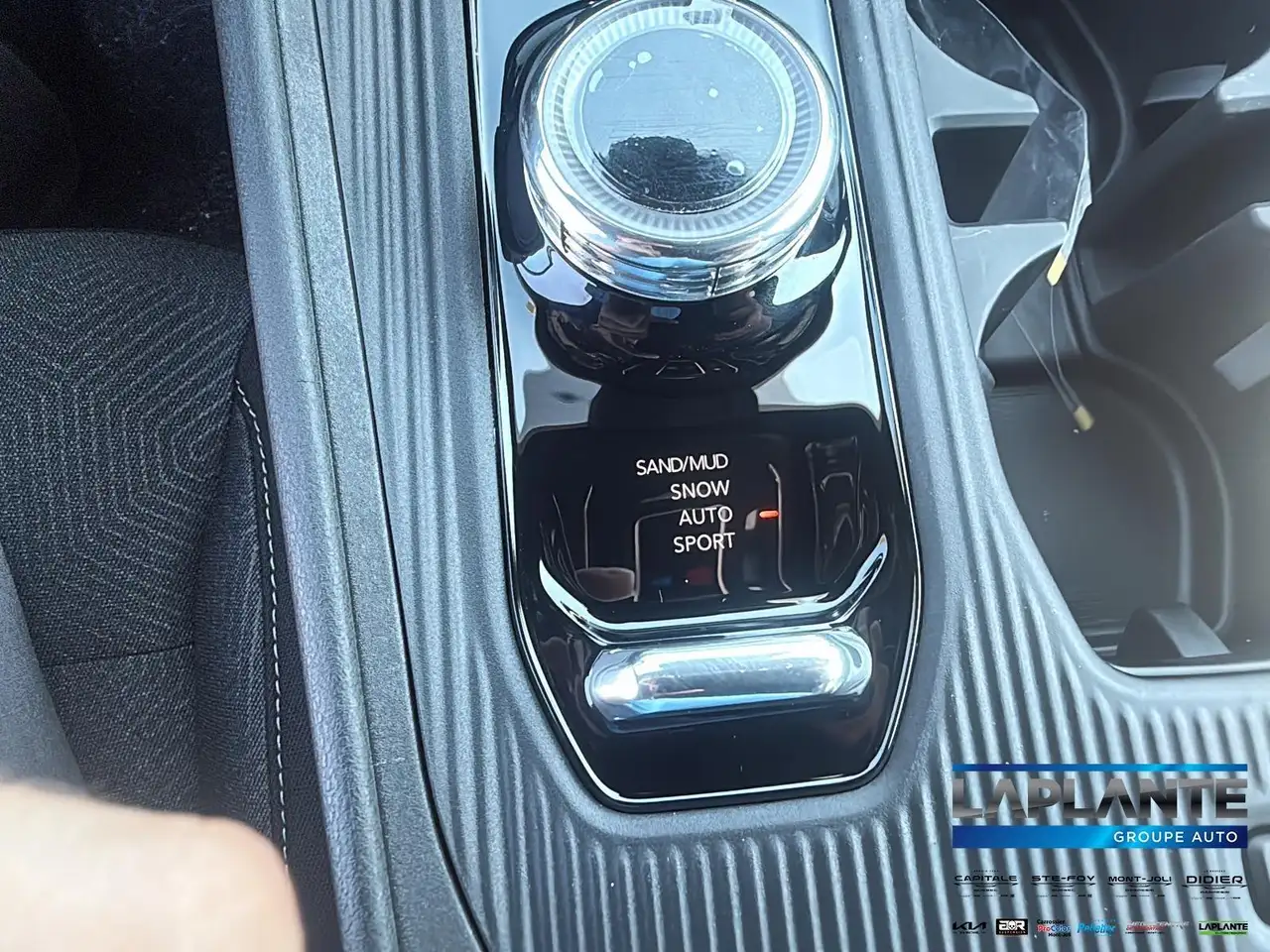Jeep Cherokee снимка Jeep Cherokee