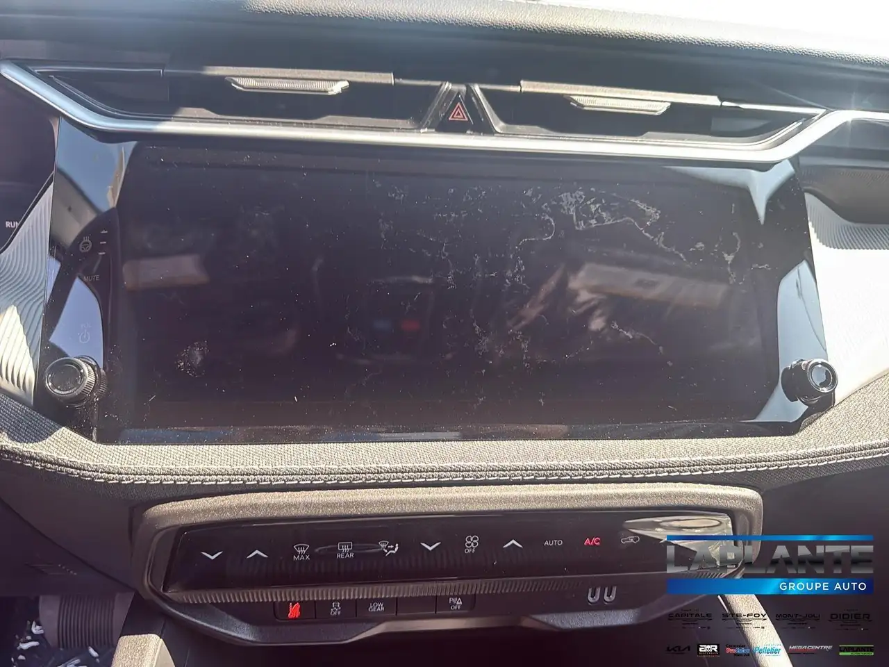 Jeep Cherokee снимка Jeep Cherokee