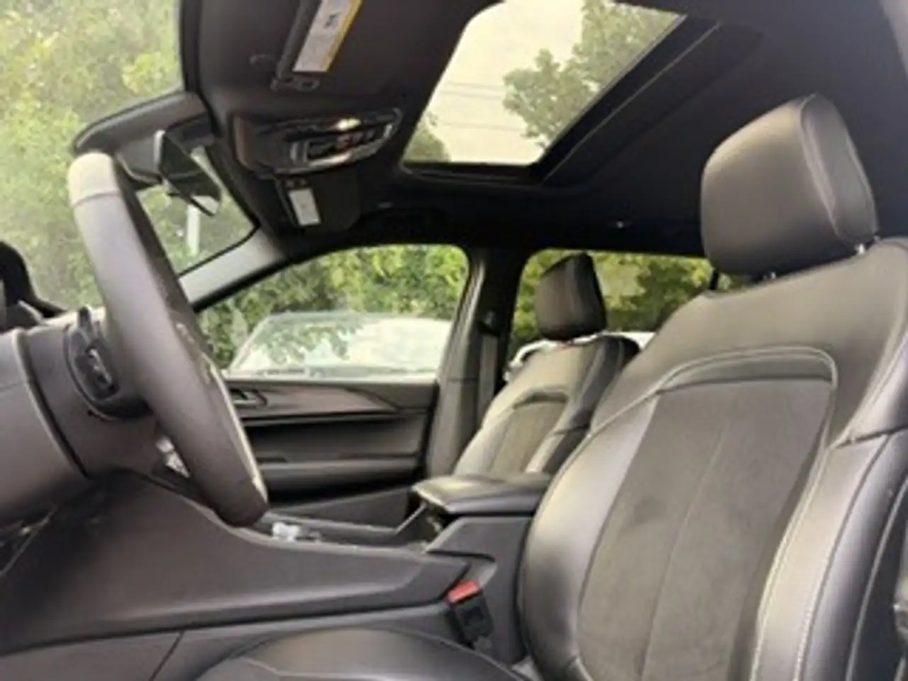 Jeep Grand Cherokee photo Jeep Grand Cherokee
