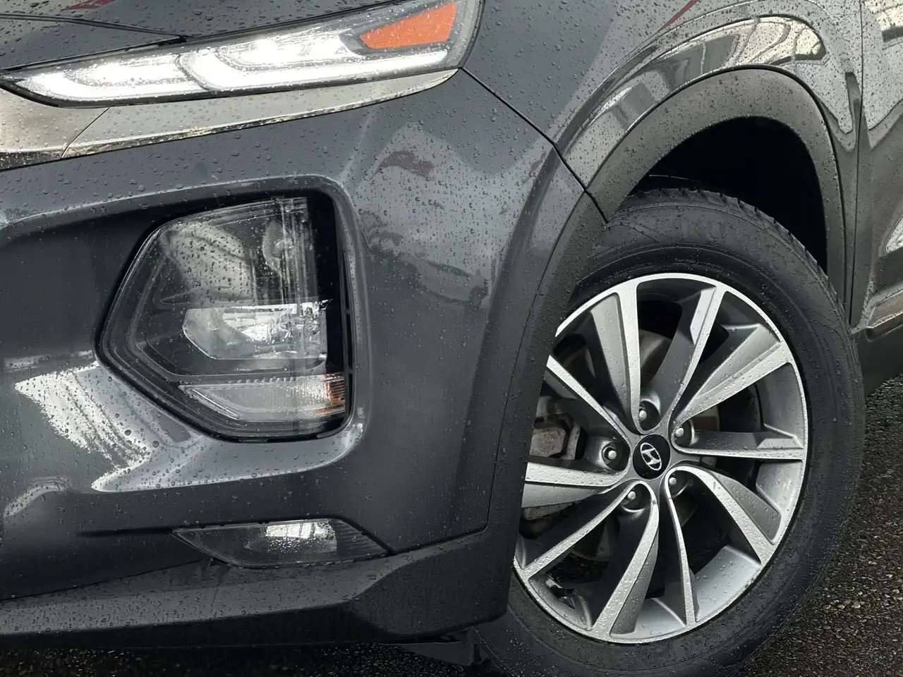 Hyundai SANTA FE photo Hyundai SANTA FE