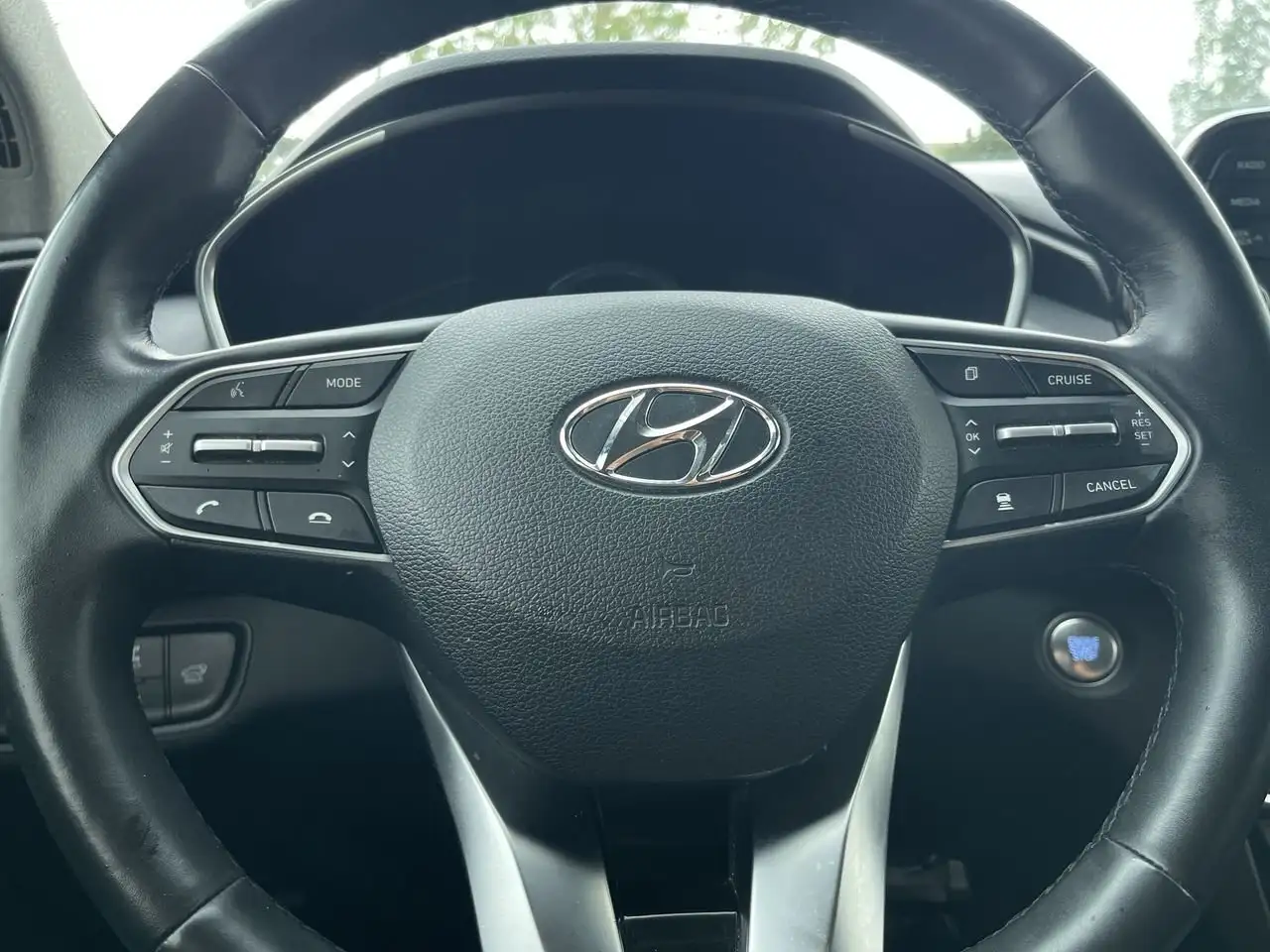 Hyundai SANTA FE photo Hyundai SANTA FE