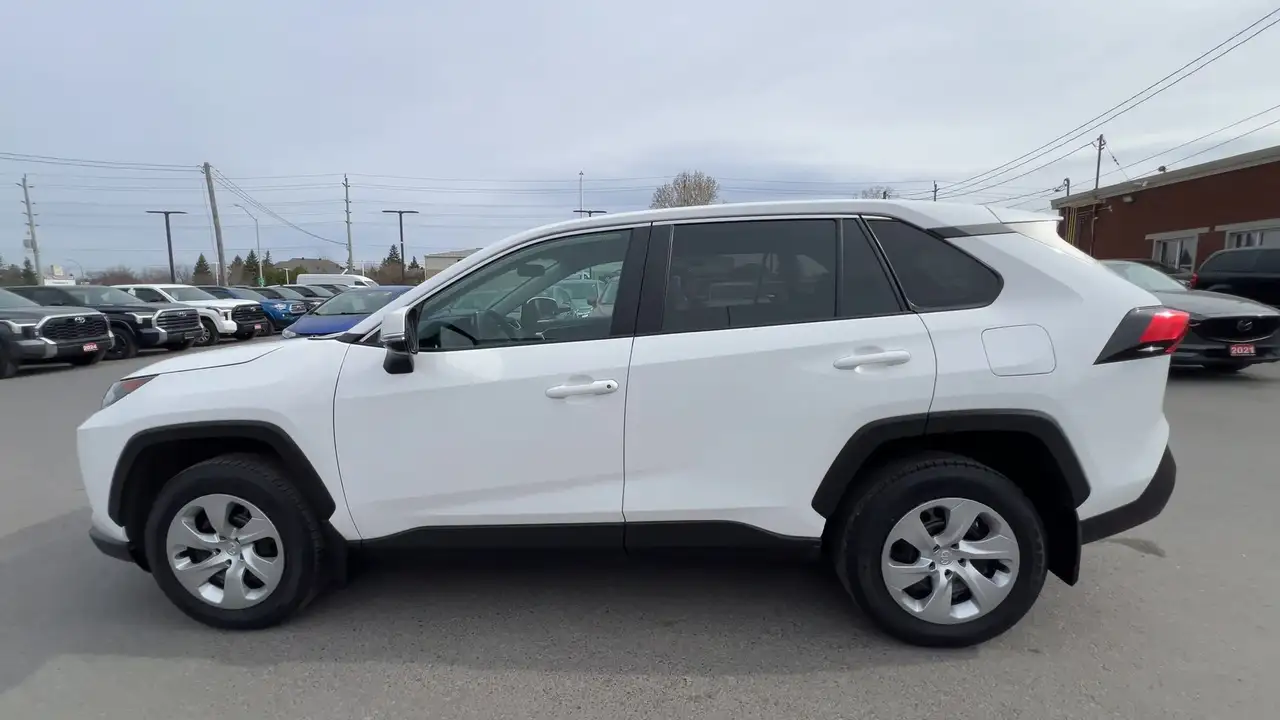 Toyota RAV 4 снимка Toyota RAV 4