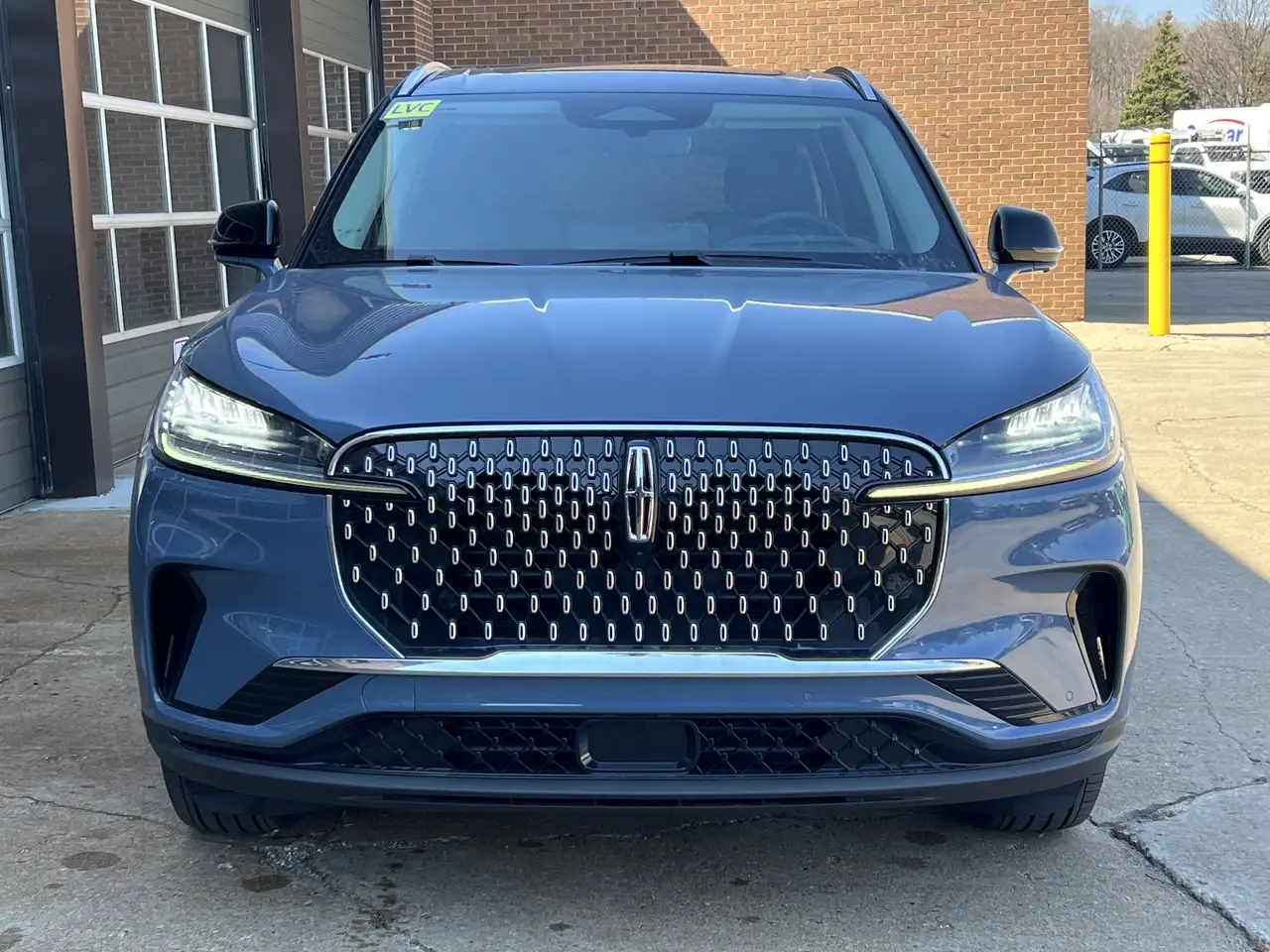 Lincoln Aviator снимка Lincoln Aviator
