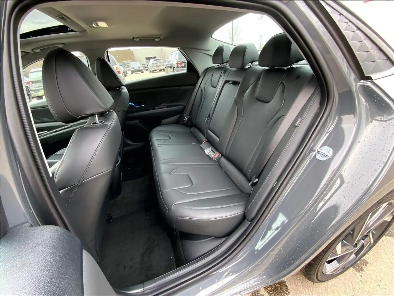 Hyundai ELANTRA снимка Hyundai ELANTRA