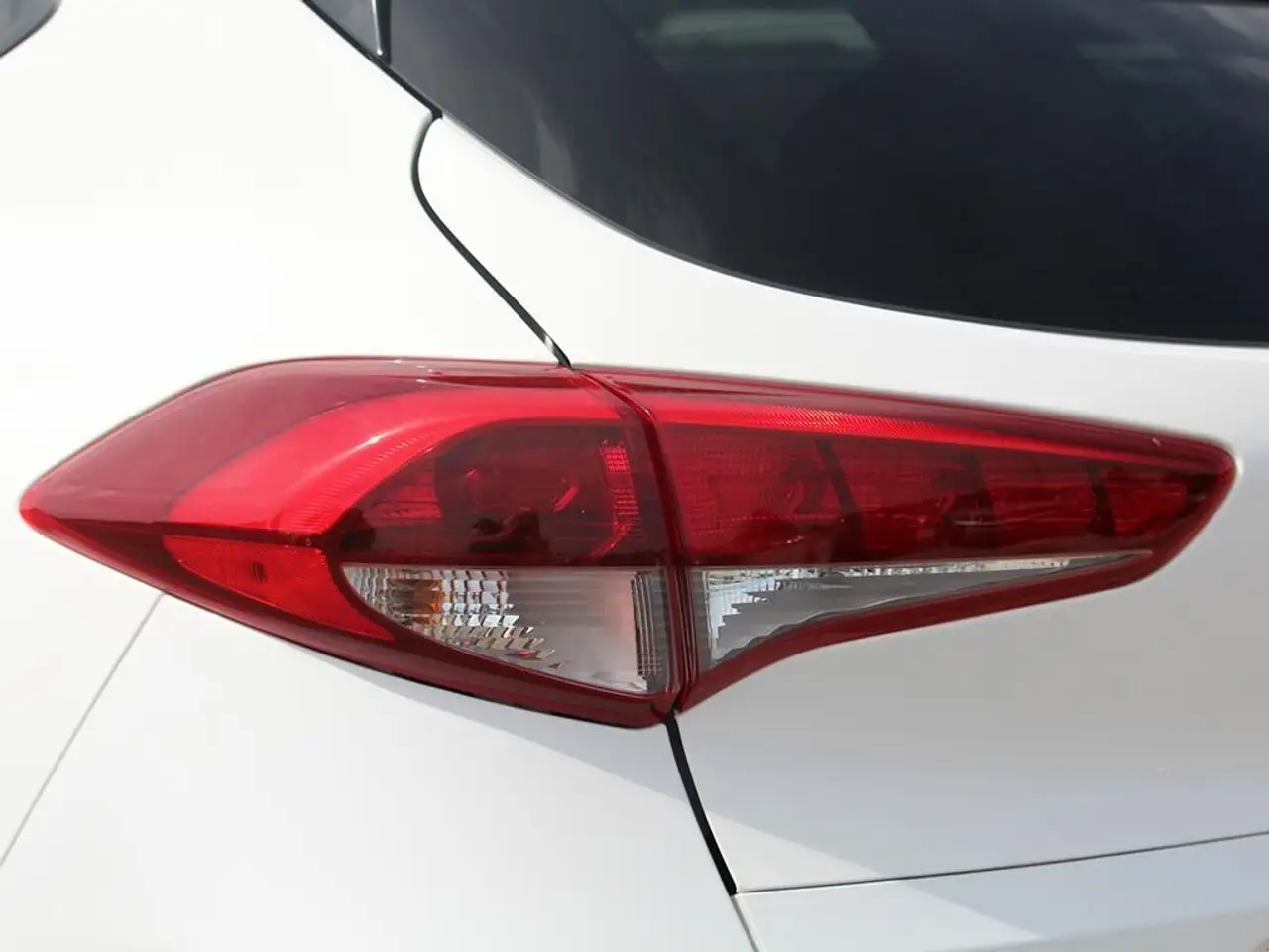 Hyundai TUCSON photo Hyundai TUCSON