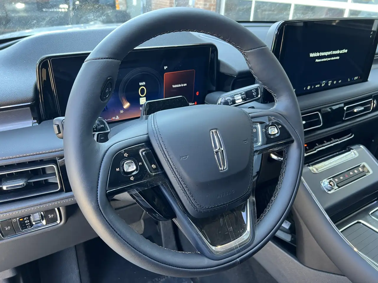 Lincoln Aviator снимка Lincoln Aviator
