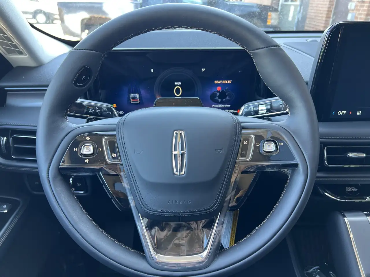 Lincoln Aviator снимка Lincoln Aviator