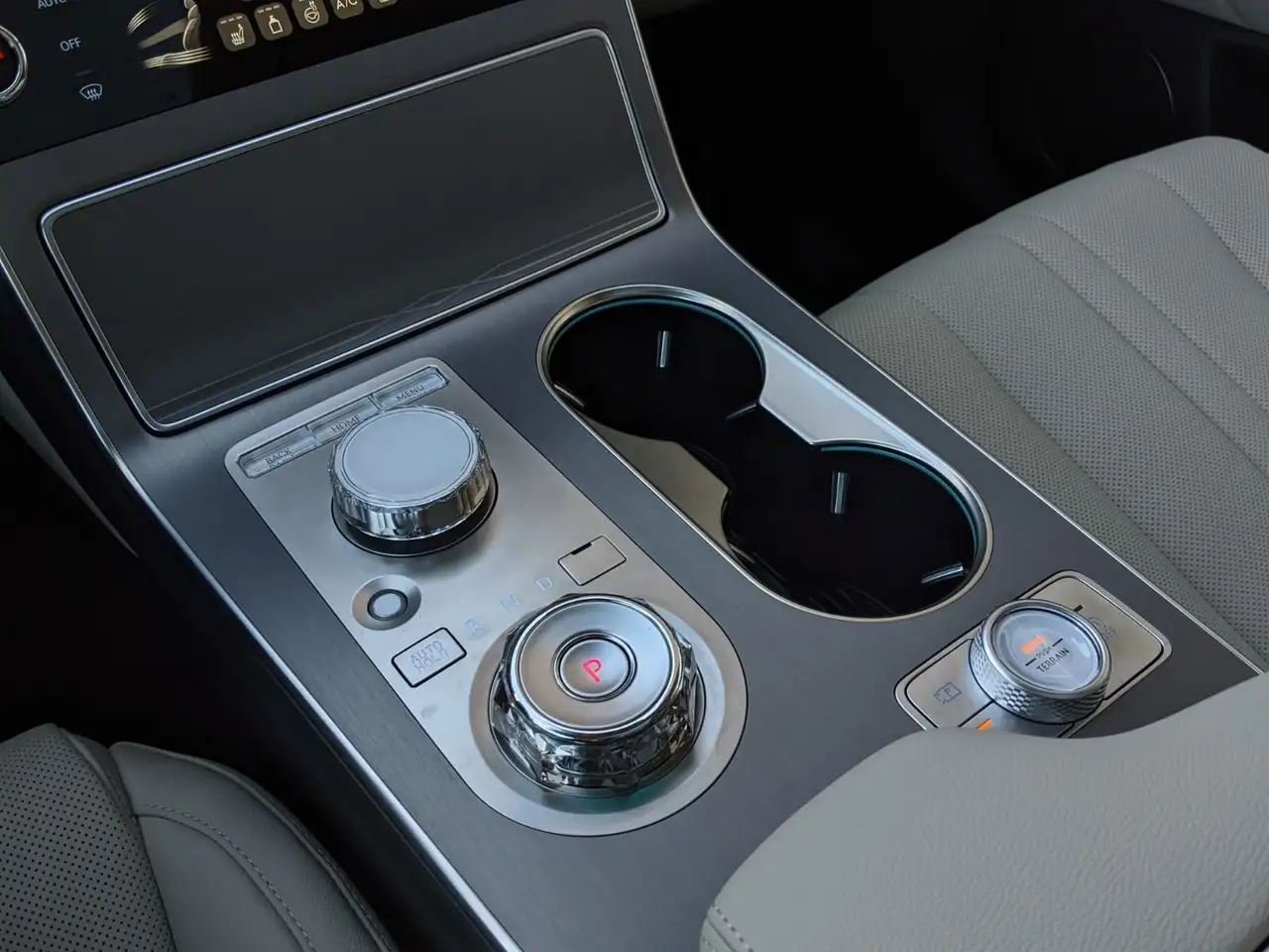 Genesis GV80 fotografie Genesis GV80