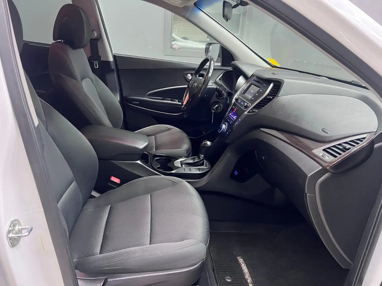 Hyundai SANTA FE снимка Hyundai SANTA FE