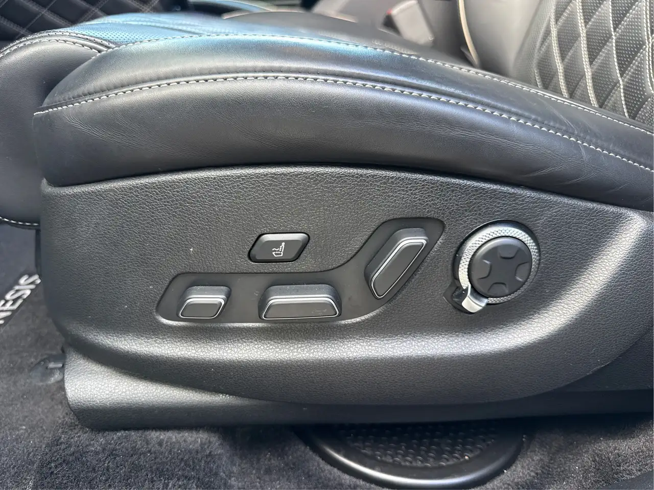 Genesis GV80 снимка Genesis GV80