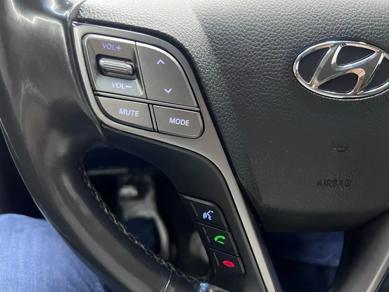 Hyundai SANTA FE снимка Hyundai SANTA FE