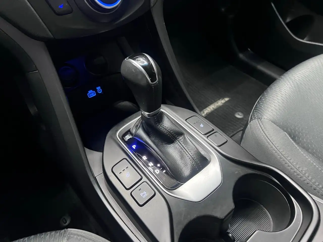 Hyundai SANTA FE снимка Hyundai SANTA FE