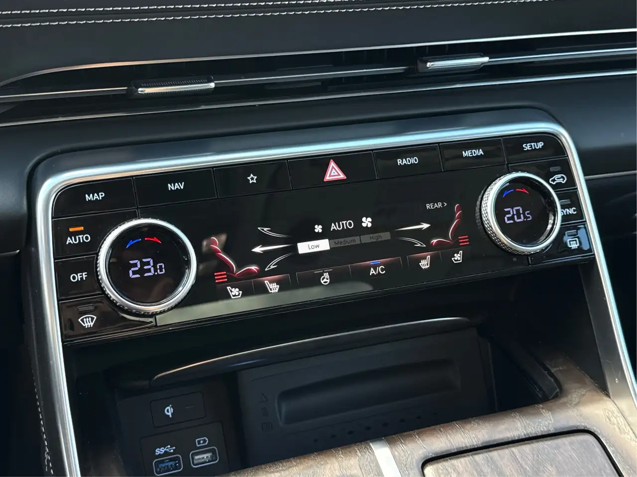 Genesis GV80 снимка Genesis GV80