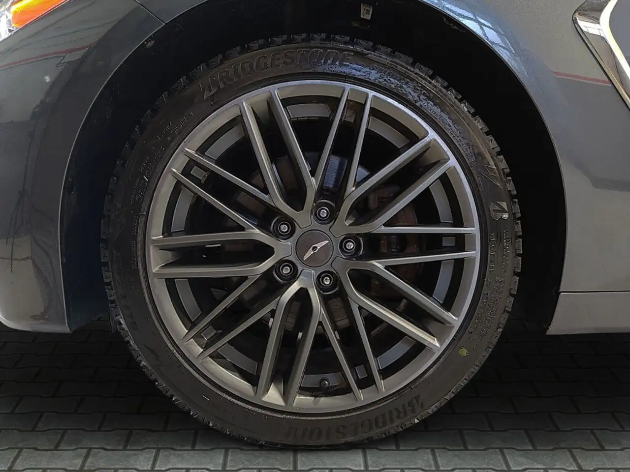 Genesis G70 снимка Genesis G70