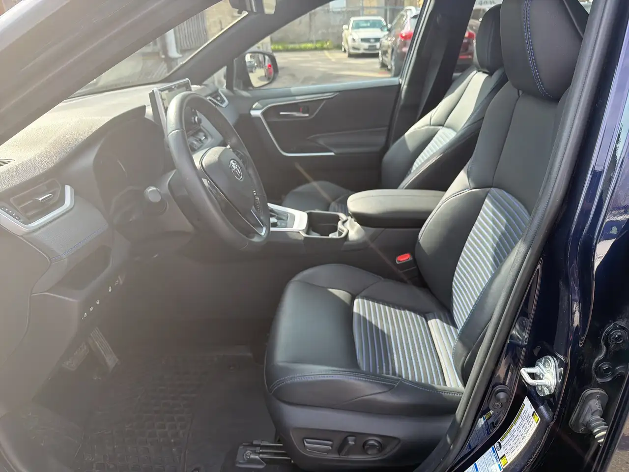 Toyota RAV 4 снимка Toyota RAV 4