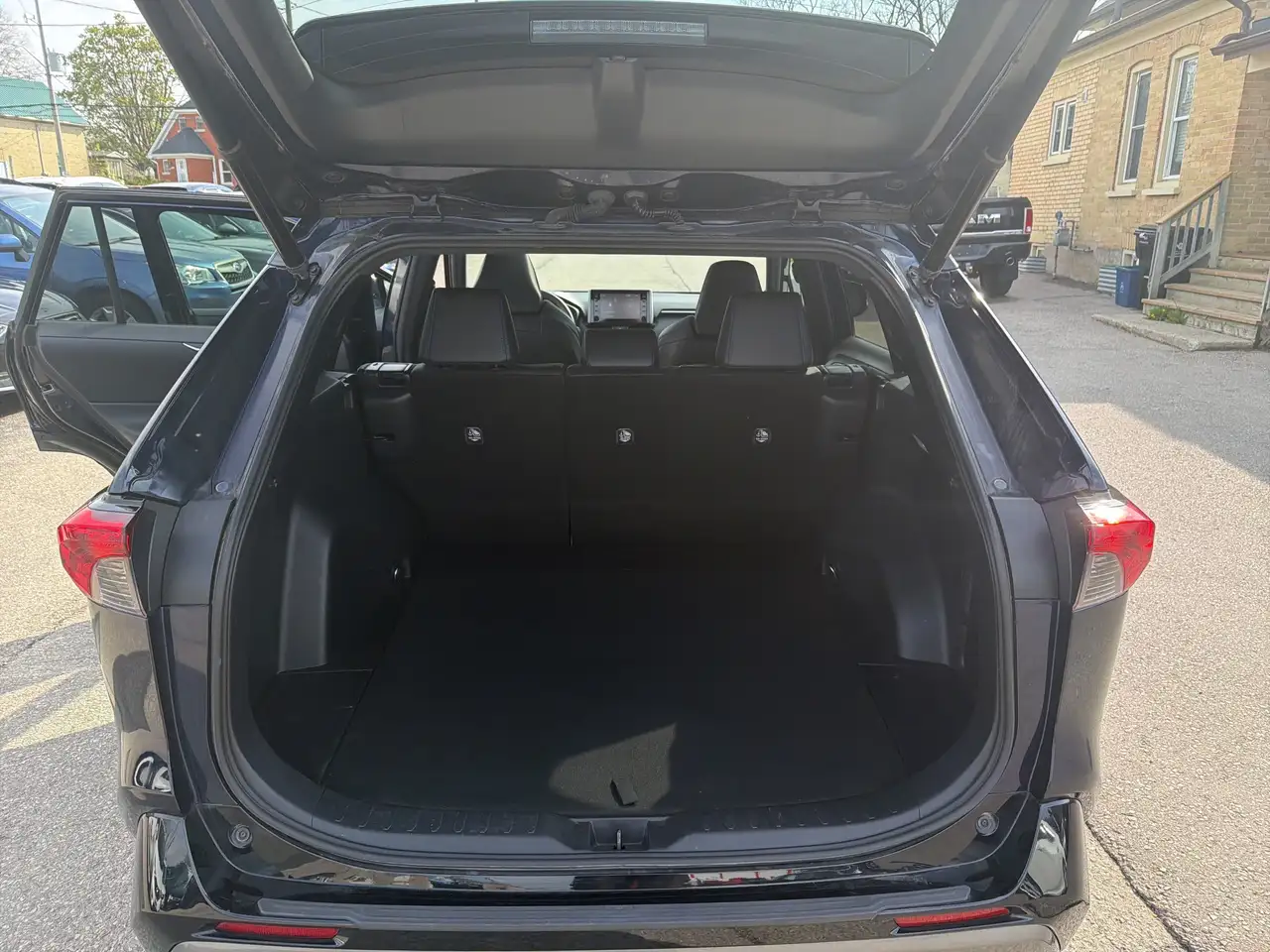 Toyota RAV 4 снимка Toyota RAV 4