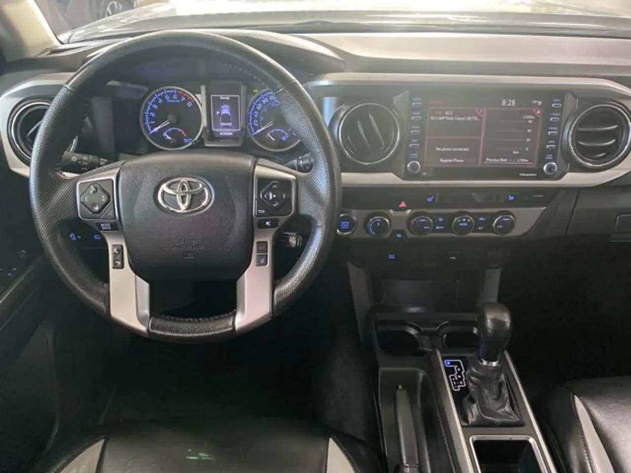 Toyota Tacoma снимка Toyota Tacoma