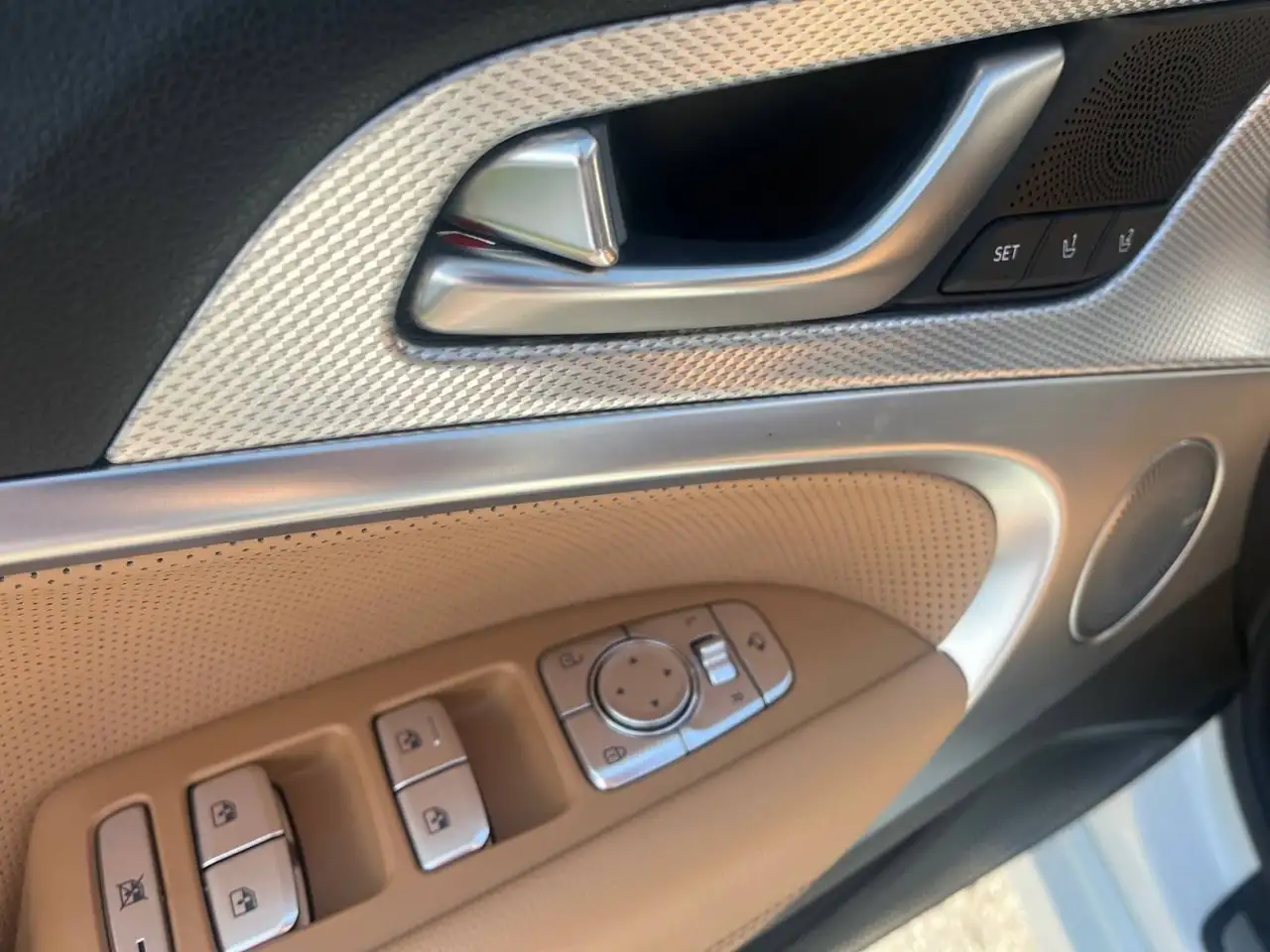 Genesis G70 снимка Genesis G70