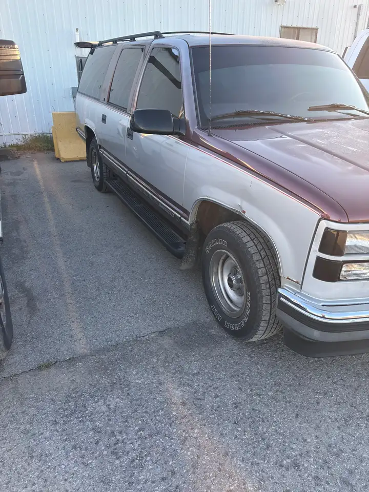 GMC Suburban fotografie GMC Suburban