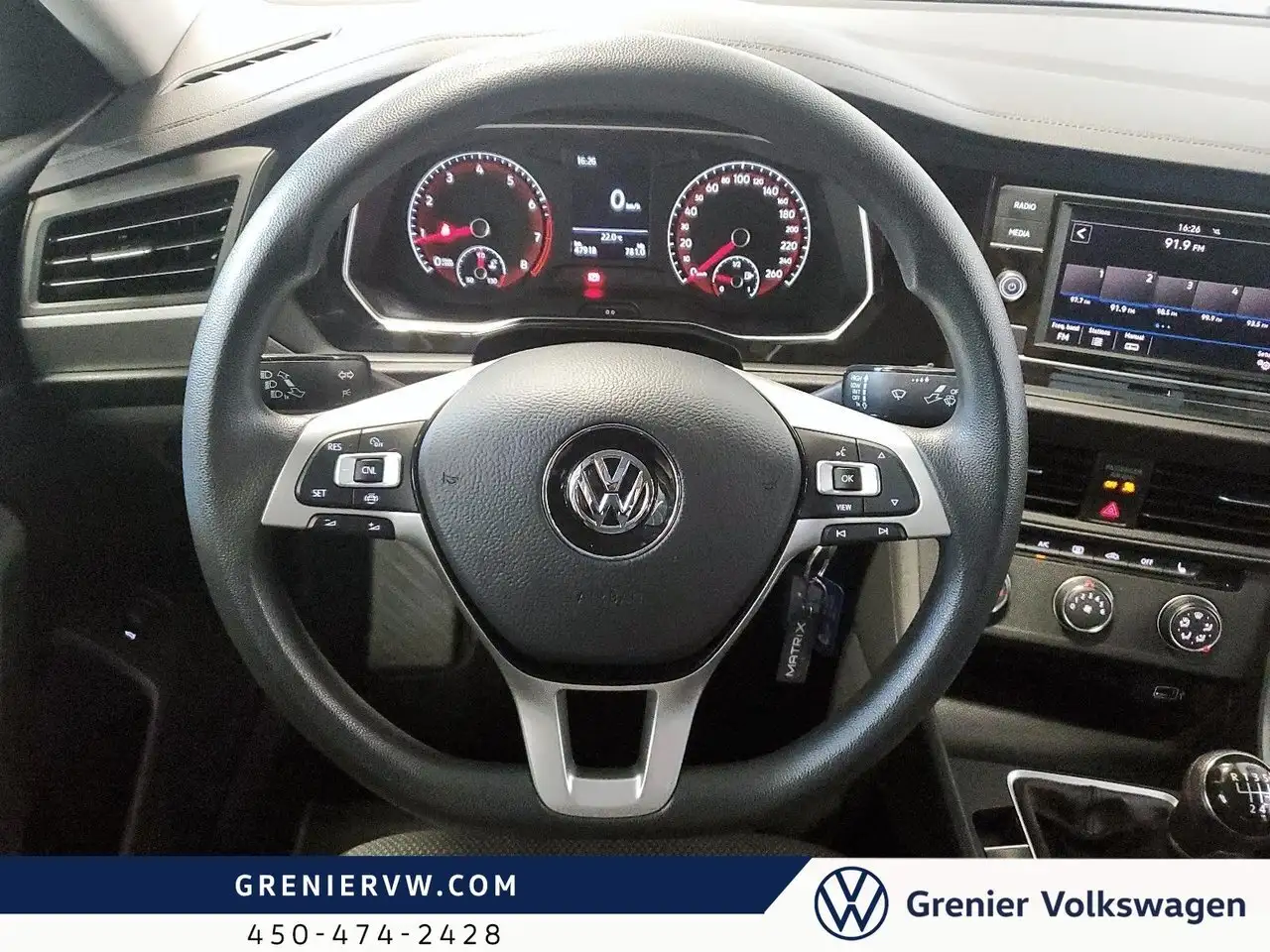 Volkswagen Jetta снимка Volkswagen Jetta