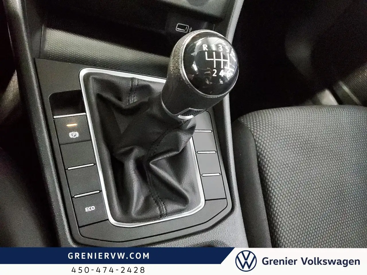 Volkswagen Jetta снимка Volkswagen Jetta