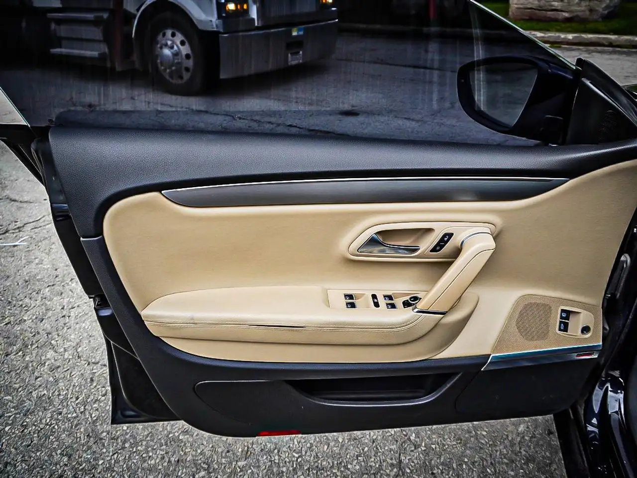 Volkswagen CC photo Volkswagen CC