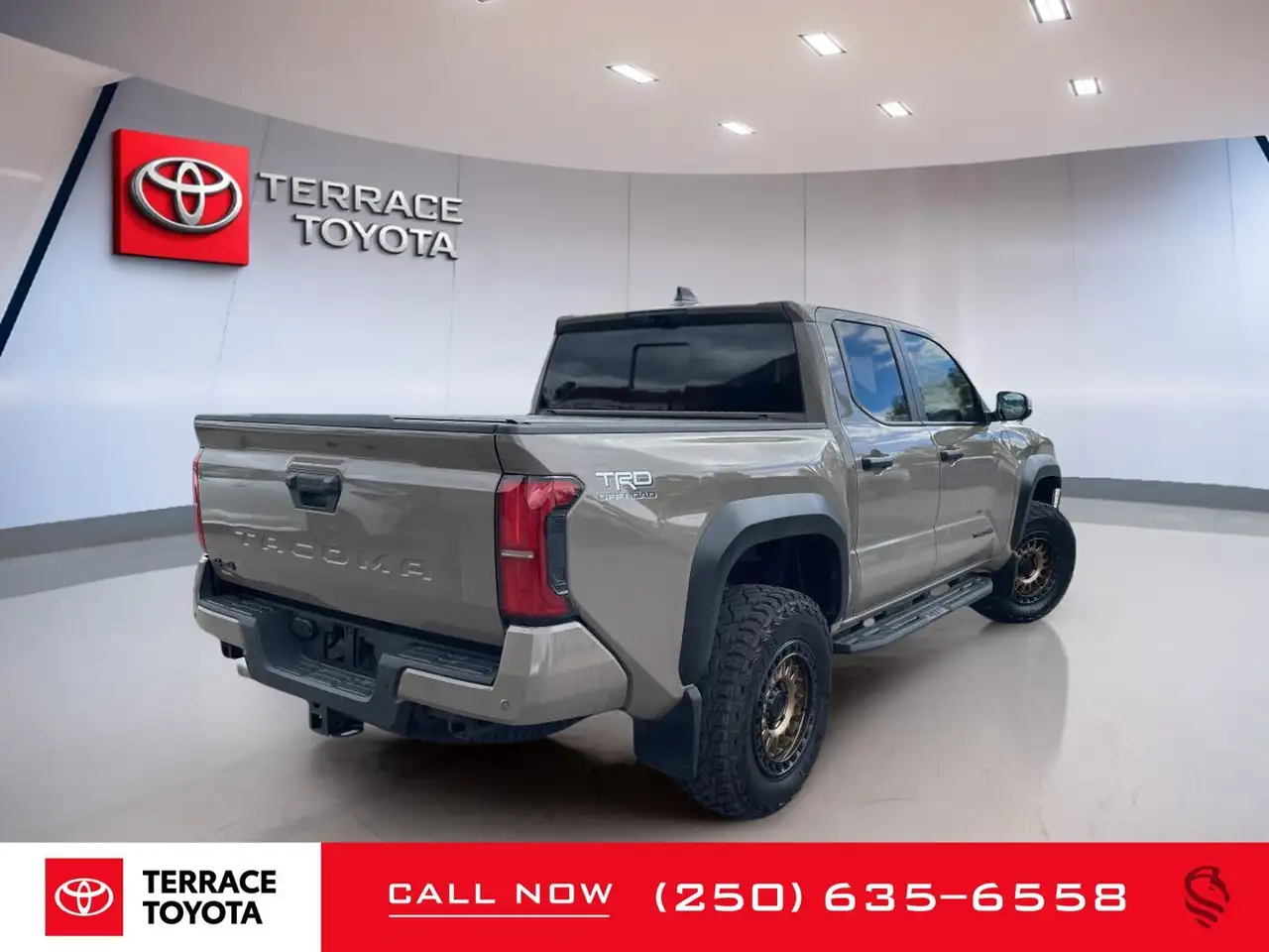 Toyota Tacoma снимка Toyota Tacoma