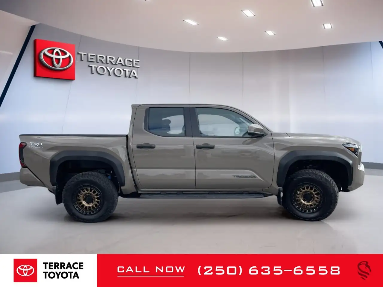 Toyota Tacoma снимка Toyota Tacoma