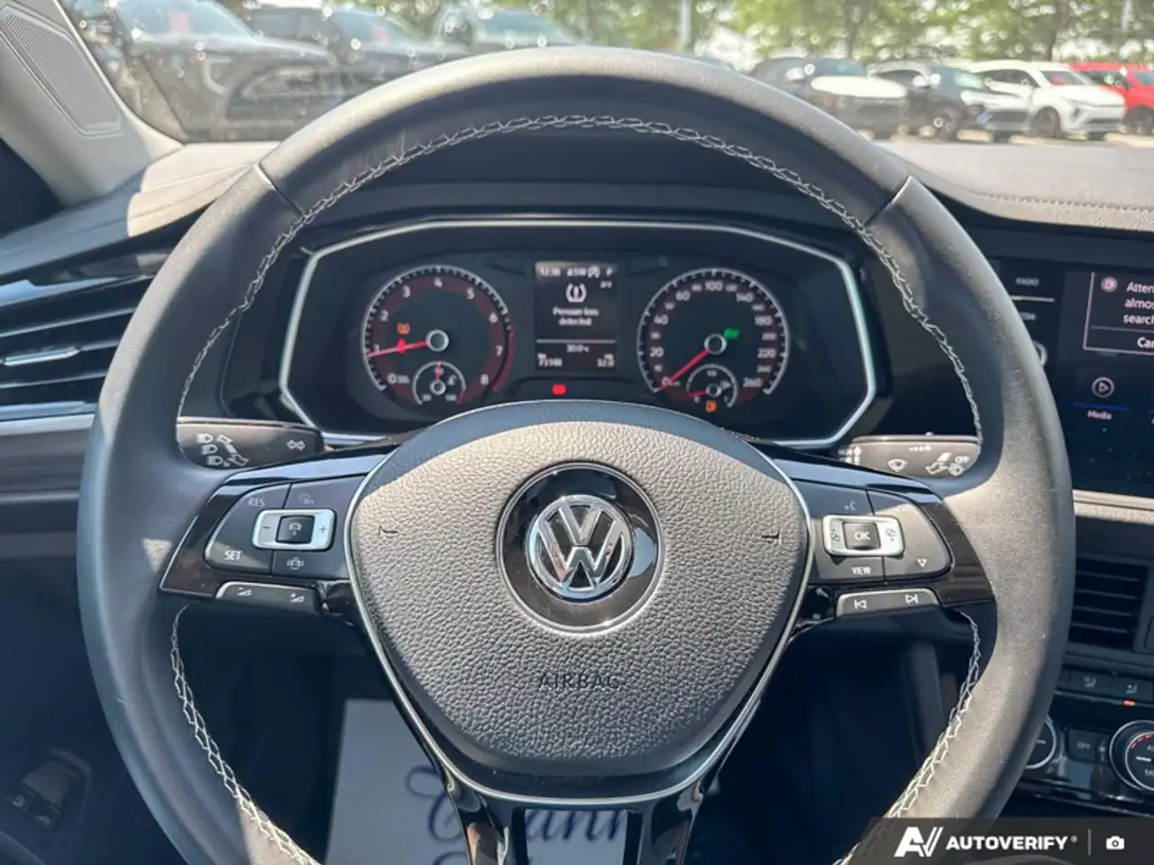 Volkswagen Jetta photo Volkswagen Jetta