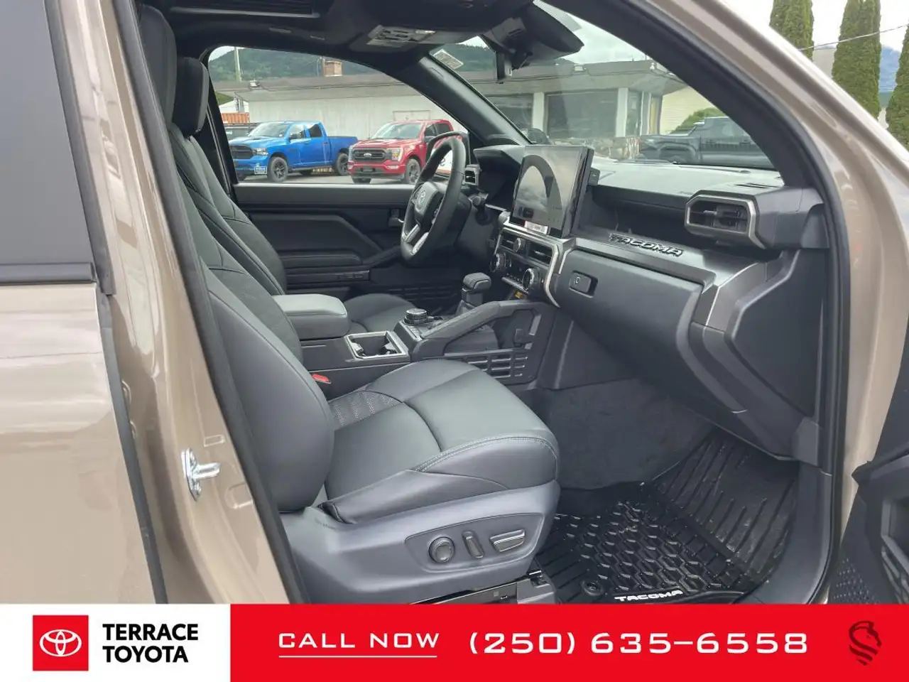 Toyota Tacoma снимка Toyota Tacoma