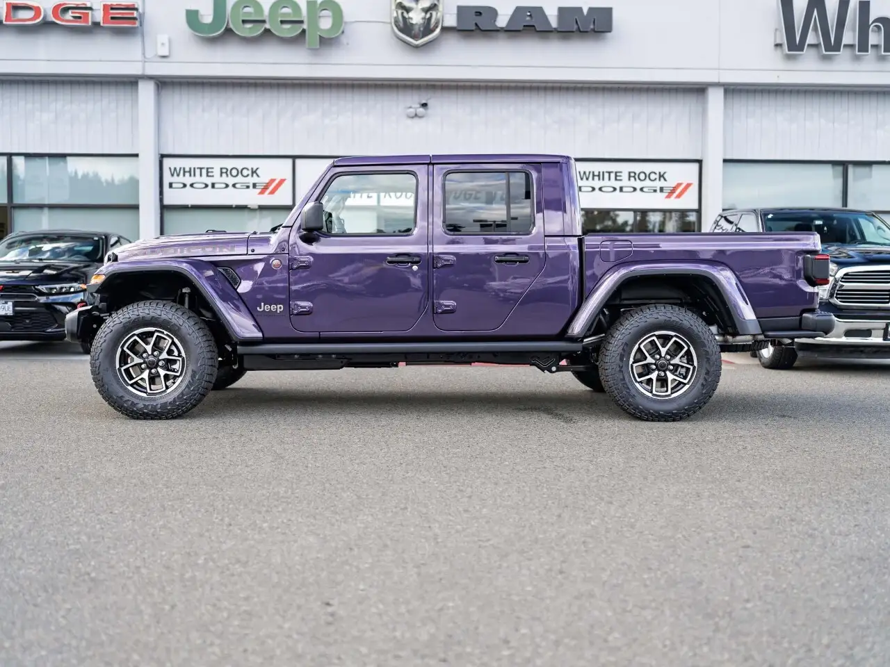 Jeep Gladiator снимка Jeep Gladiator