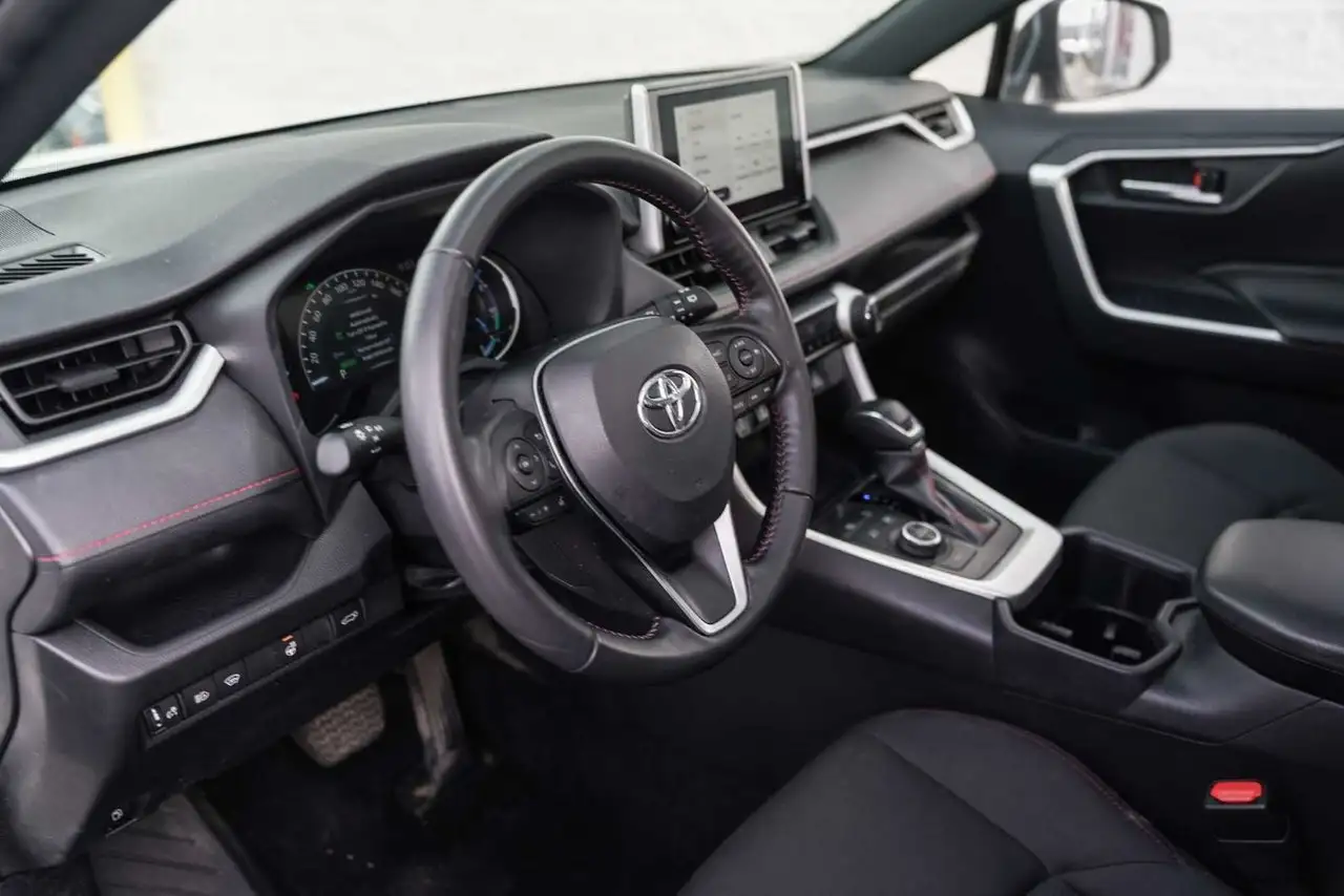 Toyota RAV 4 Prime снимка Toyota RAV 4 Prime